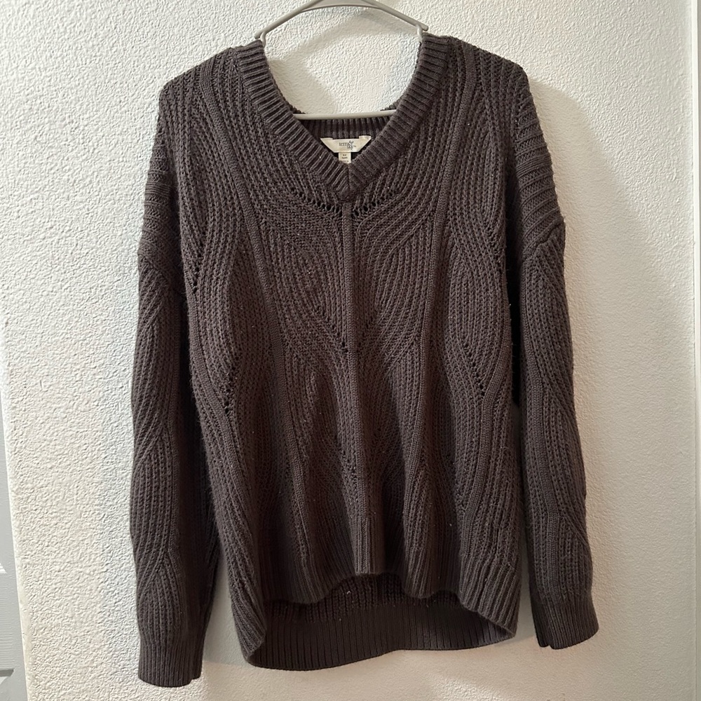 Women’s deep purple 0x sweater.